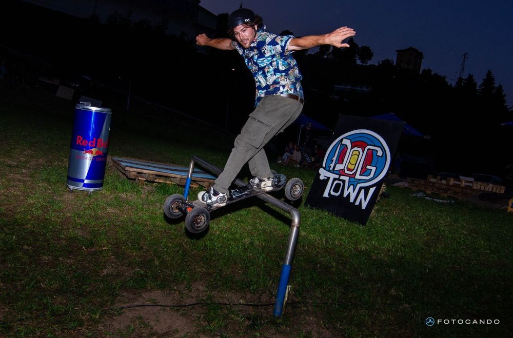 Mountainboard on the rail at night, September 2024